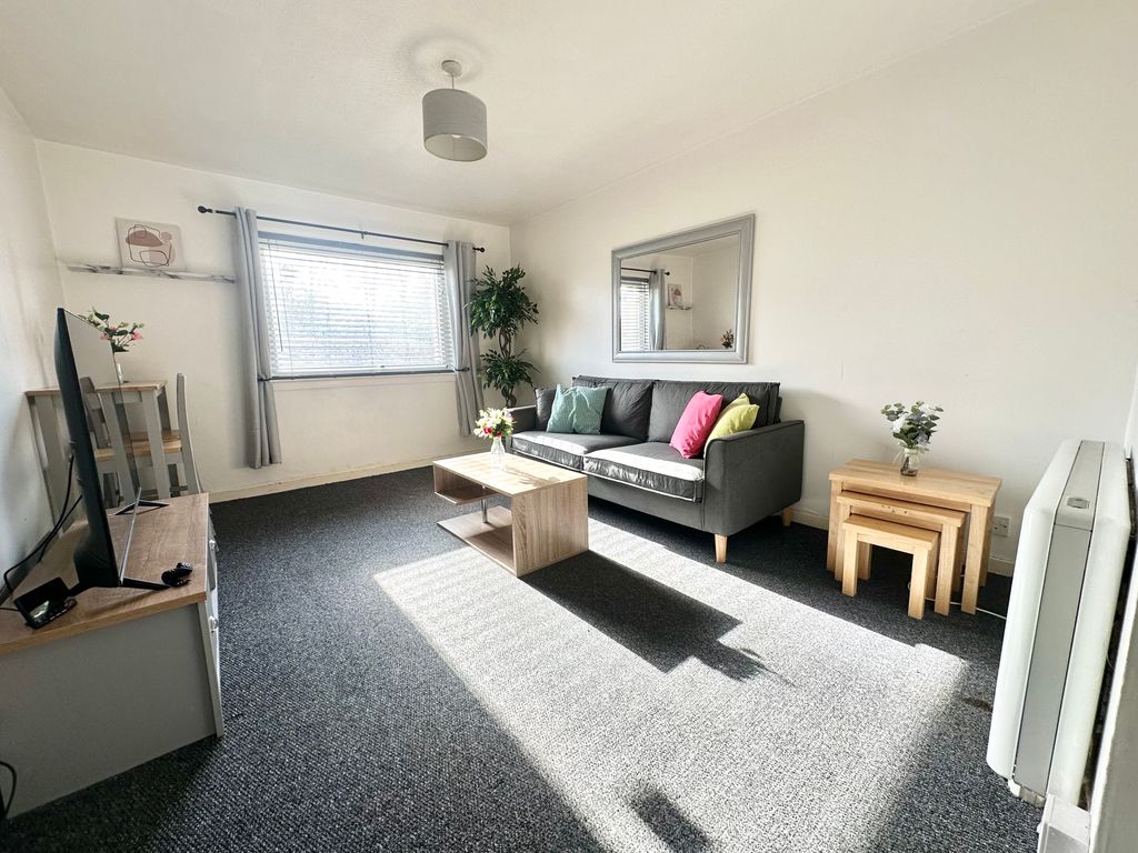 Property photo 1 of 4