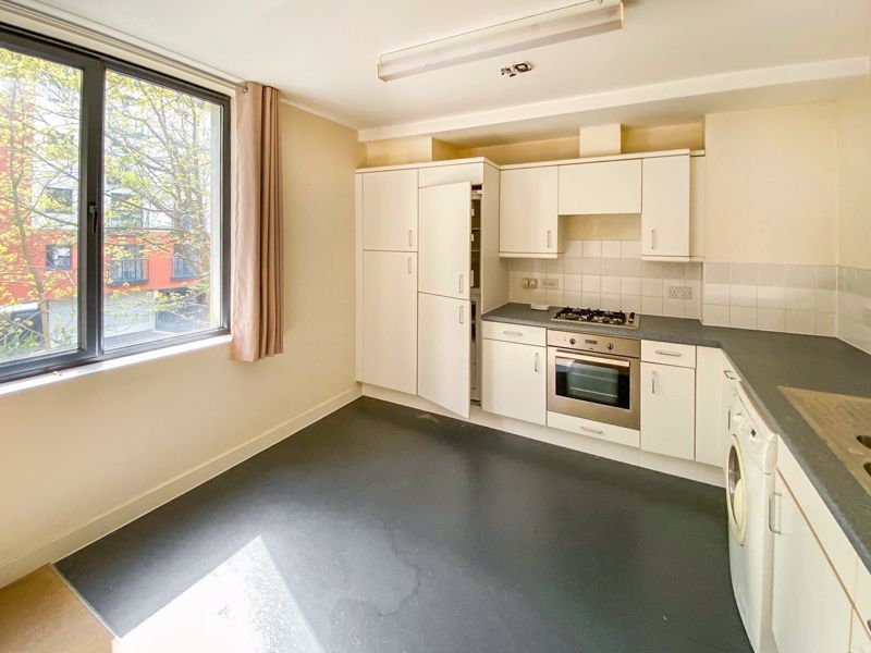 Property photo 2 of 8 Kitchen