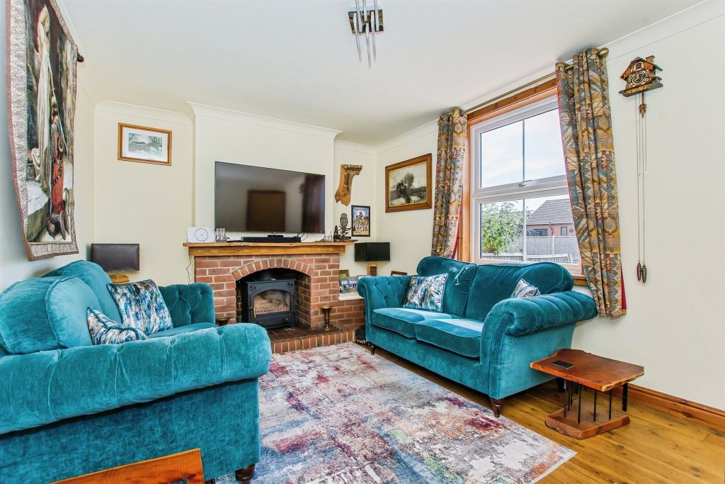 Property photo 2 of 17