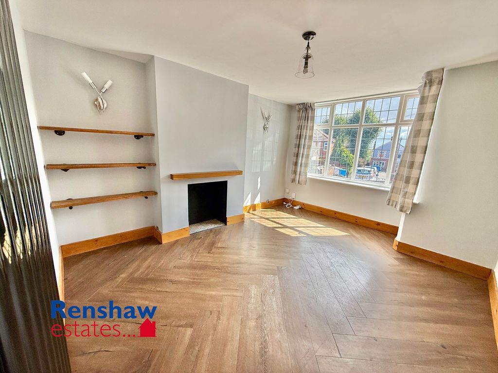 Property photo 1 of 15 L (1)