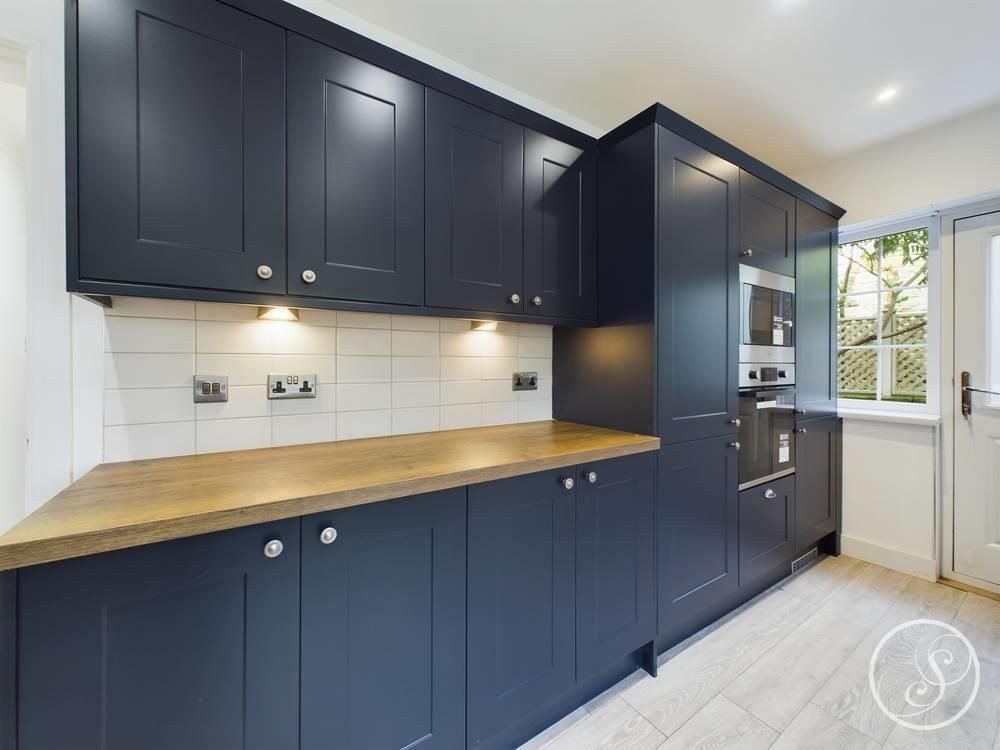 Property photo 2 of 12 Cam02071G0-Pr0151-Still002-Thumbnail-H750-70.Jpg