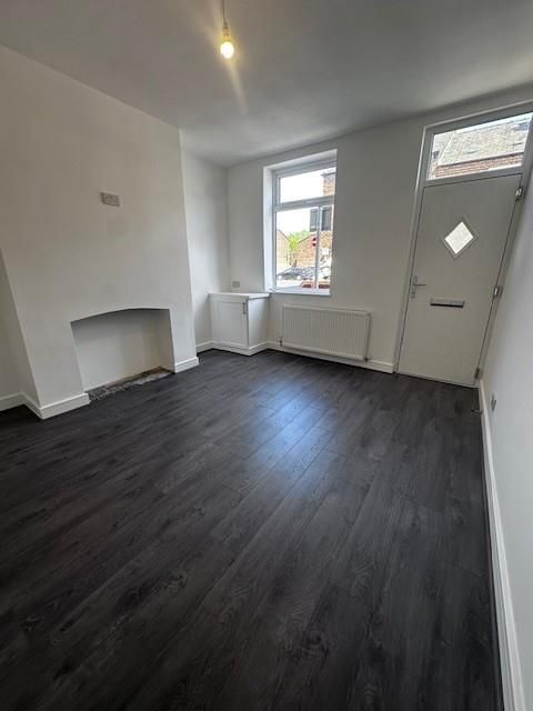 Property photo 2 of 8 51 Forster Lounge 2.Jpg