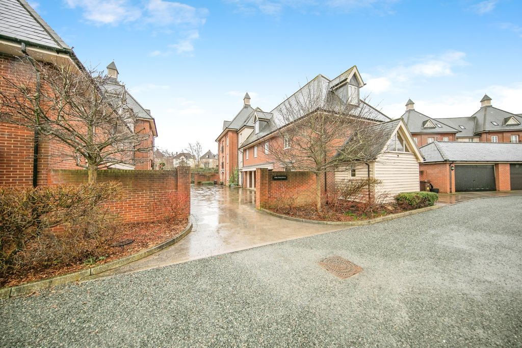 Property photo 1 of 12 Photography