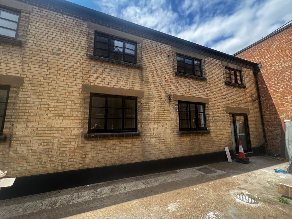 Property photo 1 of 3 Photo 10