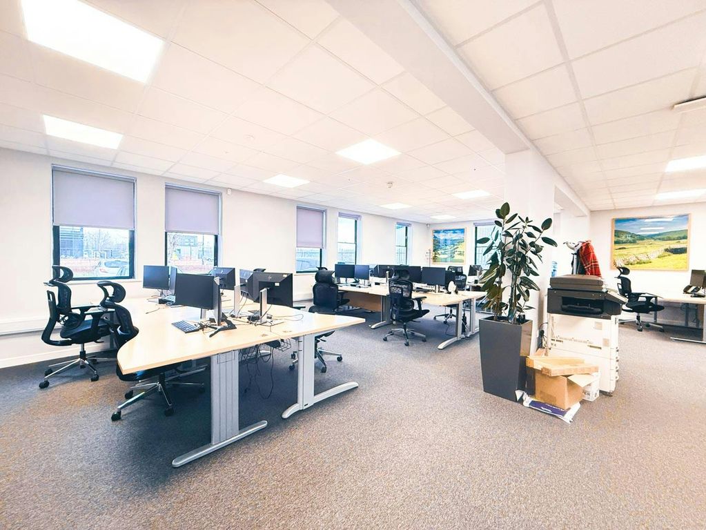 Property photo 2 of 10 Farrow House_Office To Let_Altrincham-14.Jpg