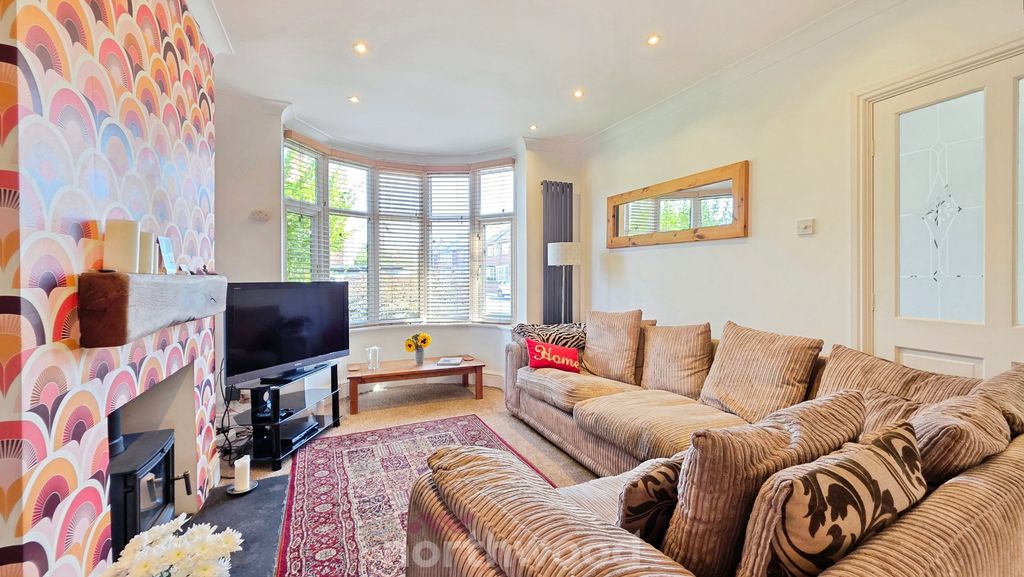 Property photo 2 of 22