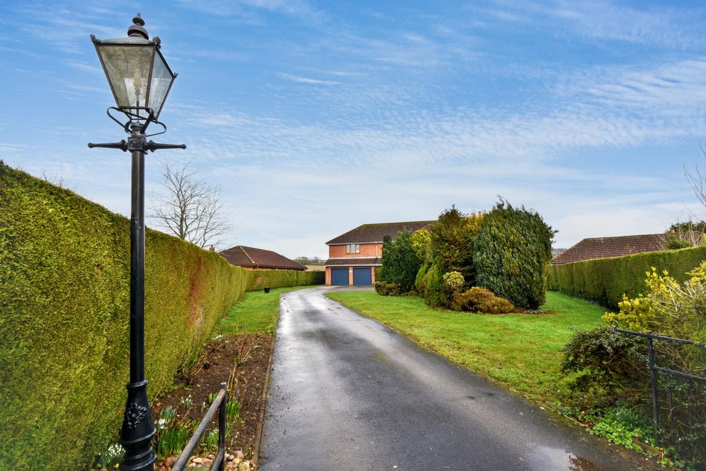 Property photo 2 of 45 Dsc_0002