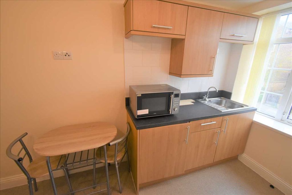 Property photo 3 of 4 Kitchen
