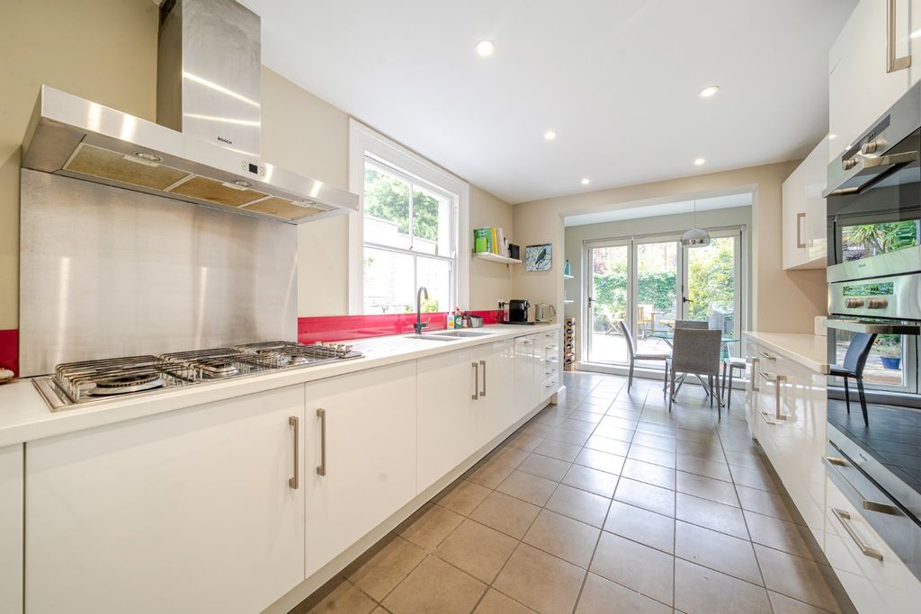 Property photo 2 of 17 Picture No. 06