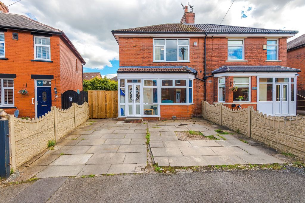 Property photo 1 of 26