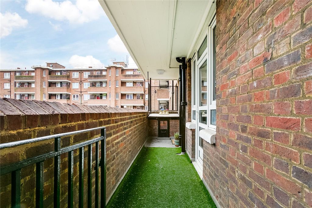 Property photo 2 of 7