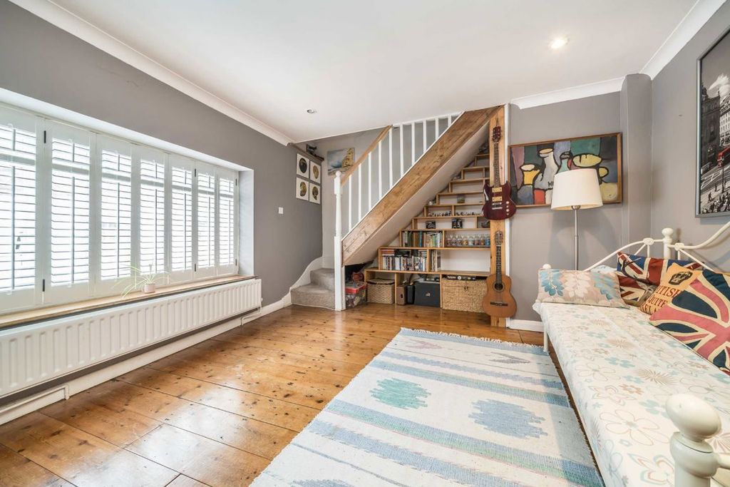Property photo 2 of 7