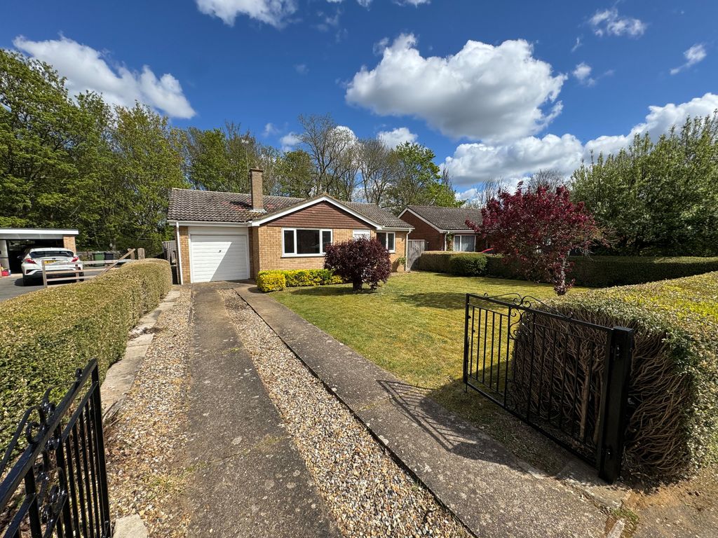 Property photo 1 of 12 Image