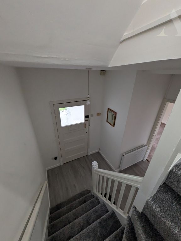 Property photo 2 of 20 Pxl_20251112_141833390