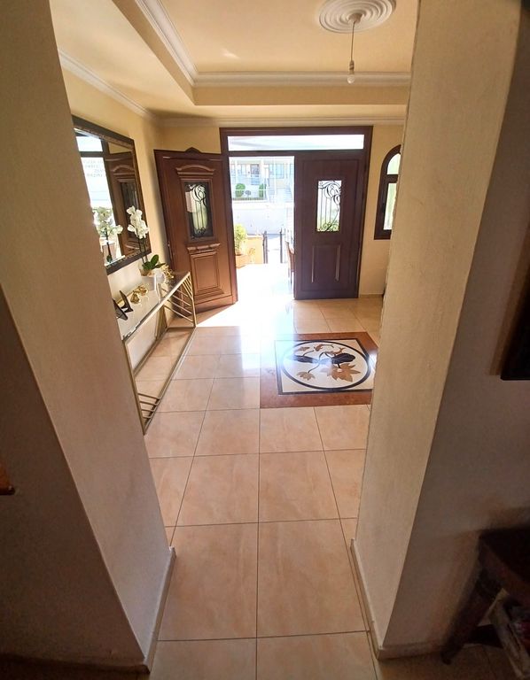 Property photo 3 of 32