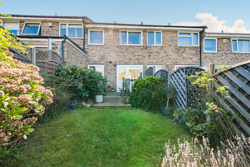 Property photo 1 of 11 Rear Garden