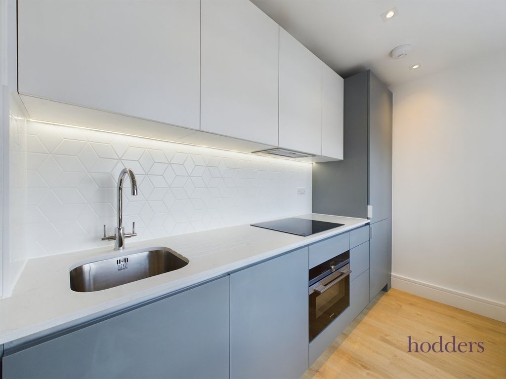 Property photo 2 of 12 Picture No. 13