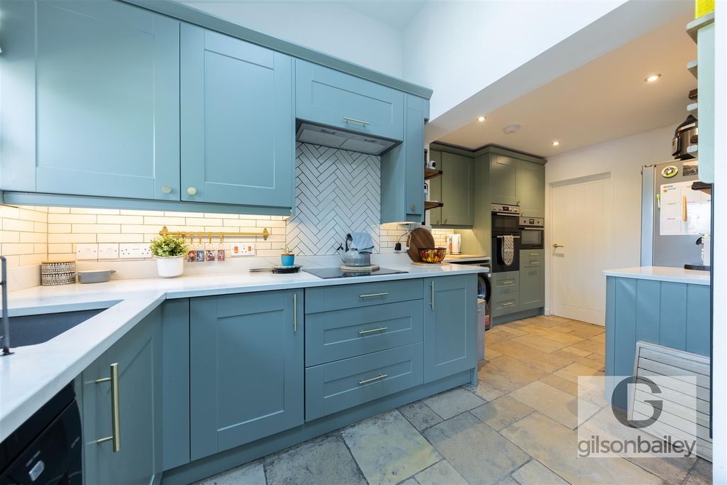 Property photo 2 of 29 Gb-9.Jpg