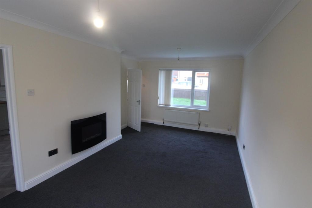 Property photo 2 of 10 Lounge 1.Jpg