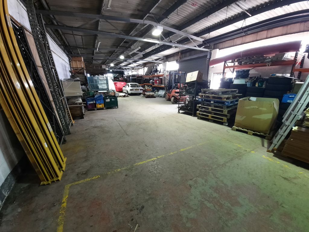 Property photo 2 of 7