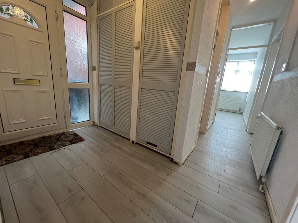 Property photo 1 of 29