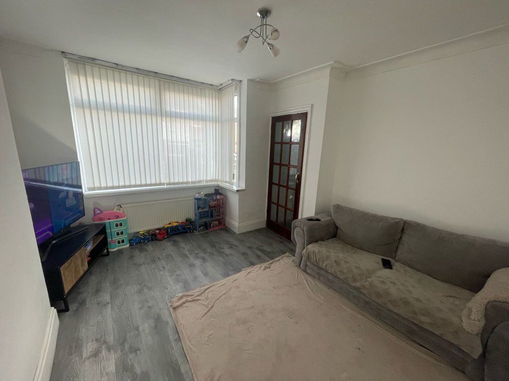 Property photo 3 of 9