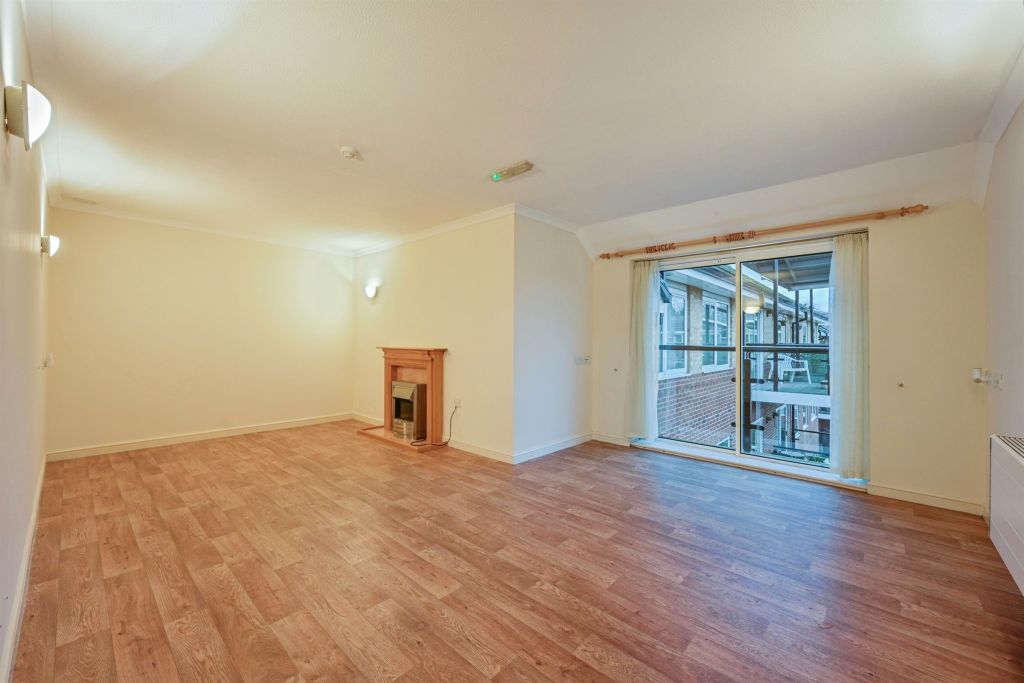 Property photo 3 of 16