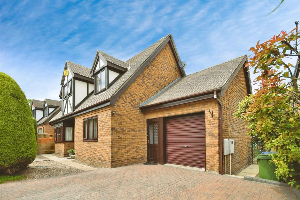 Property photo 1 of 28 Front 02.Jpg