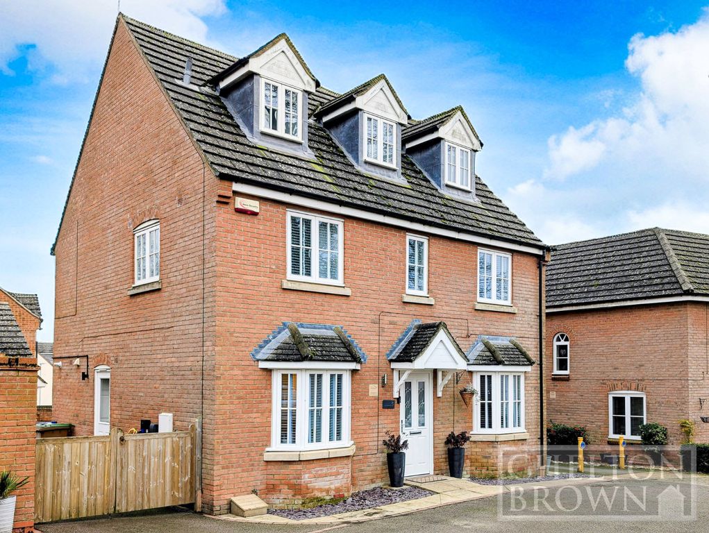 Property photo 1 of 73 Front External