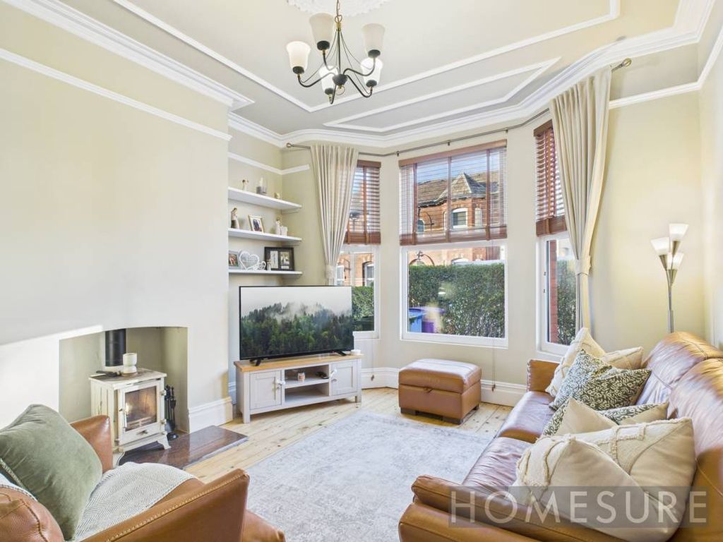 Property photo 2 of 53