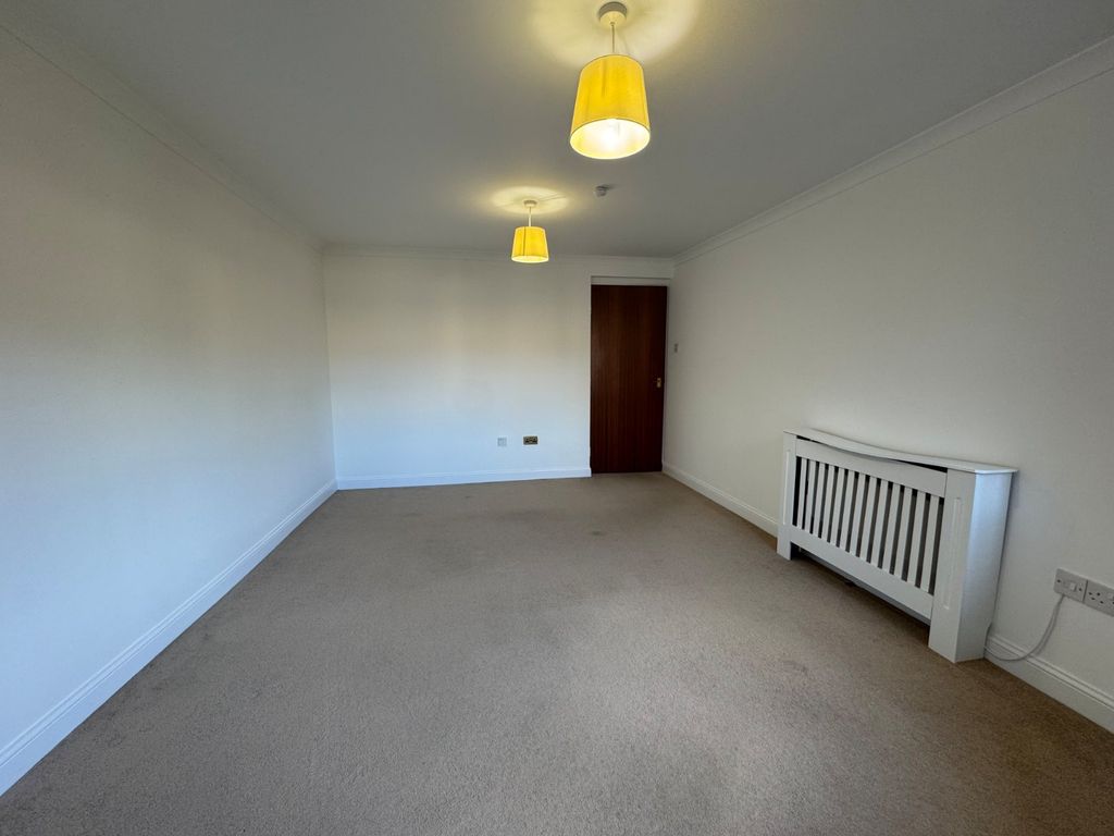 Property photo 3 of 14 Picture No. 19