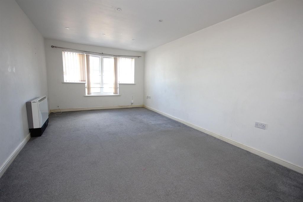 Property photo 3 of 8 Img_1830.Jpg