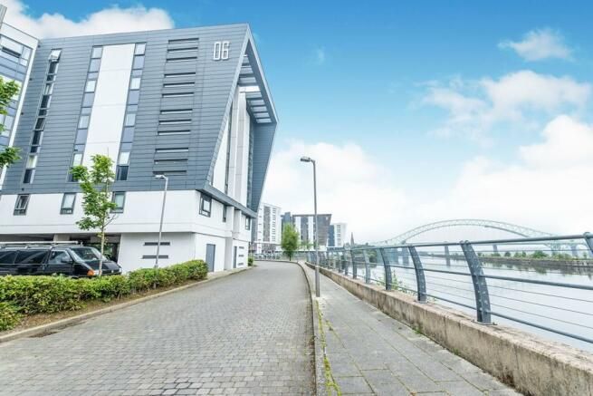 Property photo 1 of 5