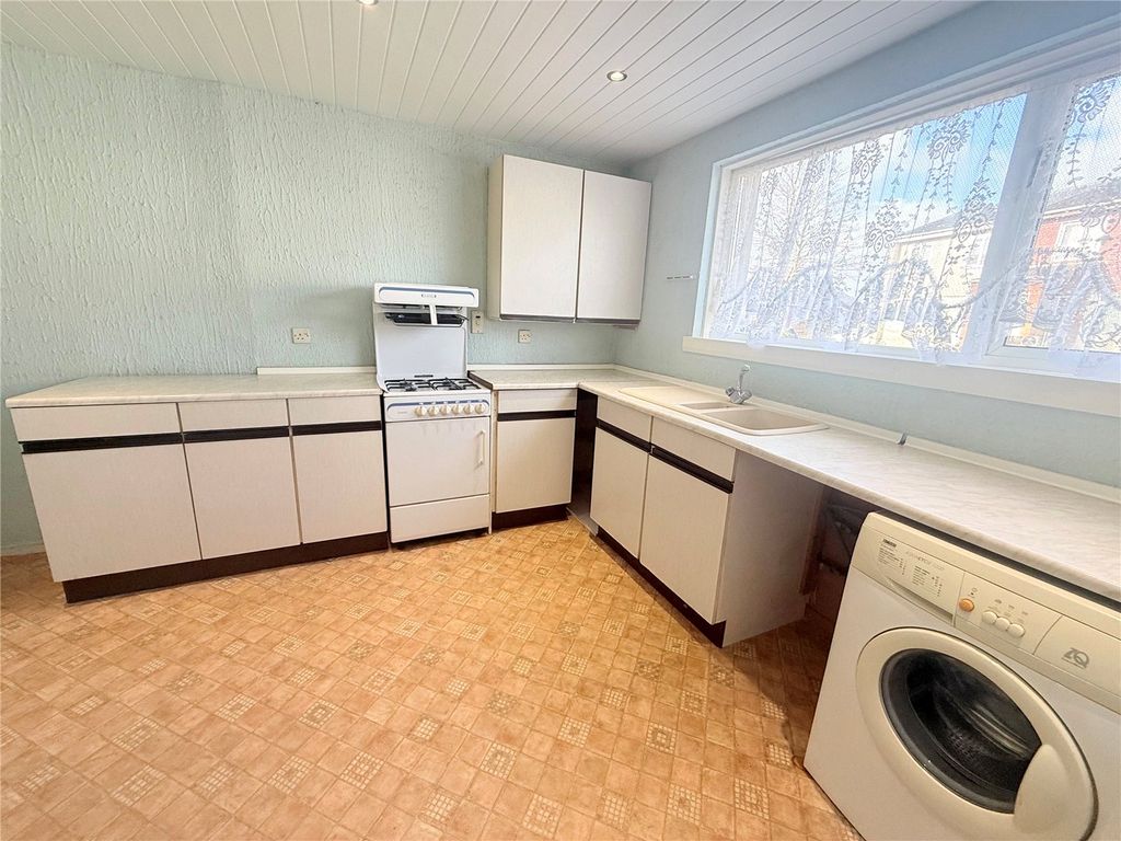 Property photo 2 of 14 Picture No. 06