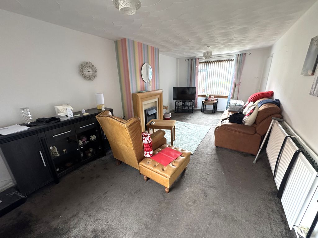 Property photo 2 of 12 2