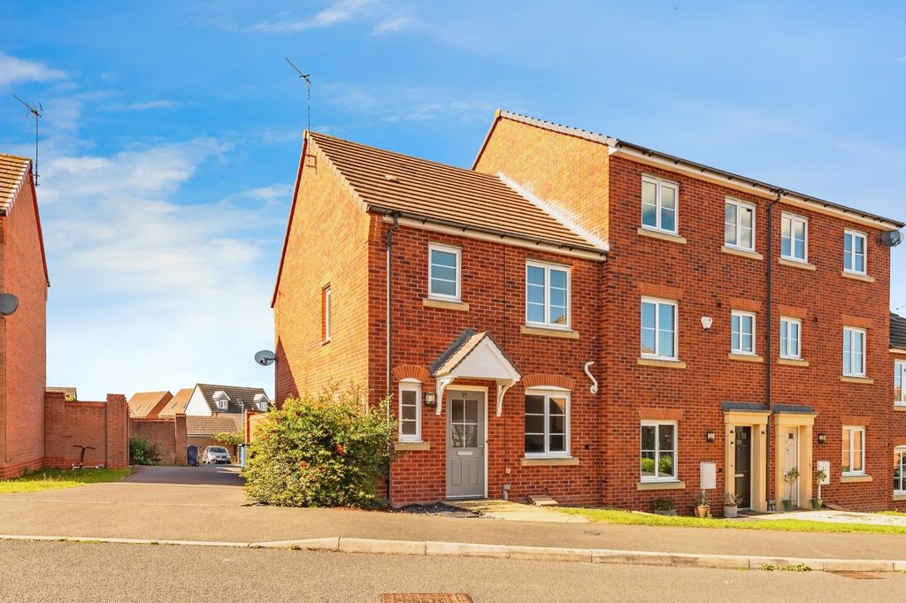 Property photo 1 of 17 Front