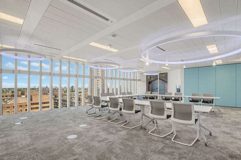 Property photo 1 of 11 Stmaryaxe70,9Thfloor-2.Jpg