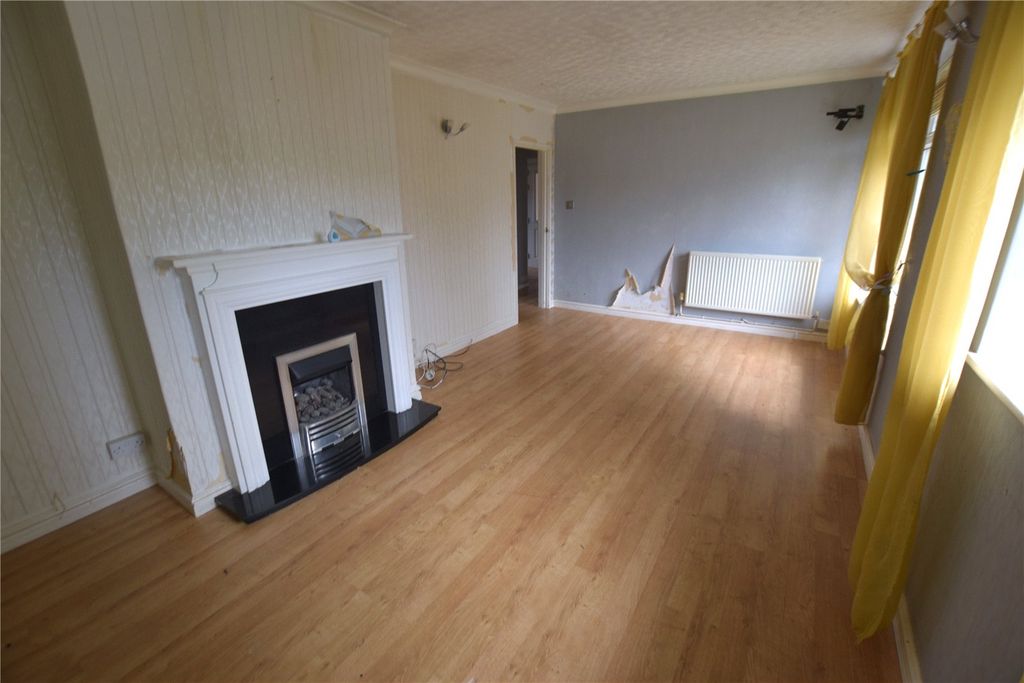 Property photo 3 of 8 Picture No. 01