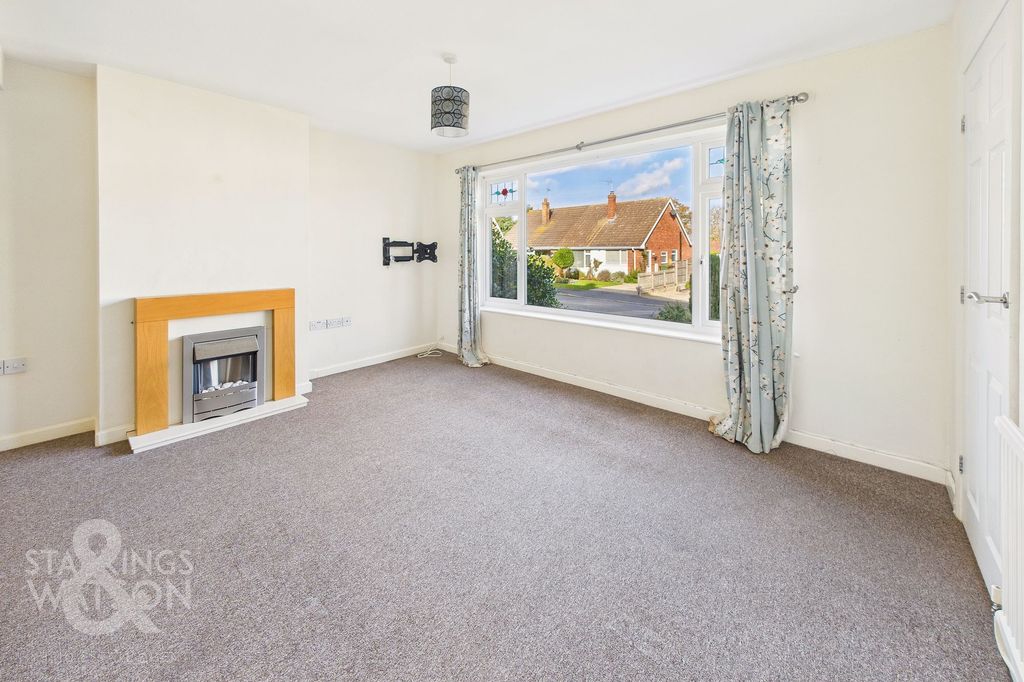 Property photo 2 of 22