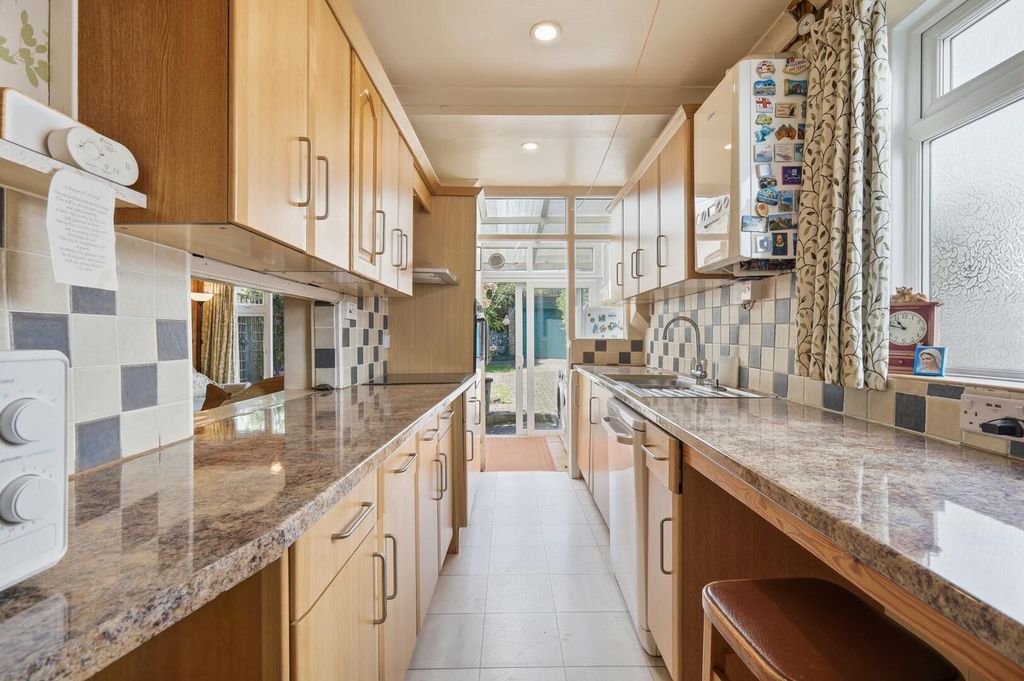 Property photo 3 of 22 Kitchen