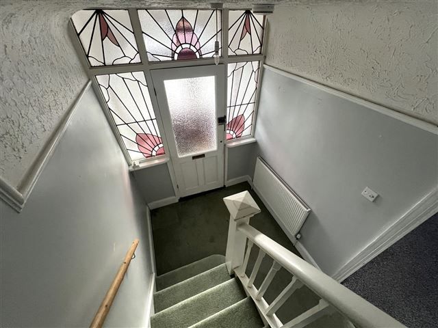 Property photo 3 of 19 Entrance Hallway