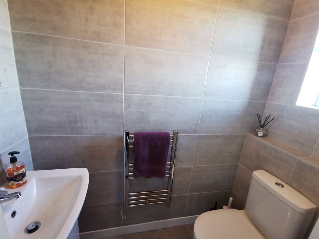 Additional image 16 of 4 bed bungalow for saleHall Drive, Canwick, Lincoln, Lincolnshire LN4