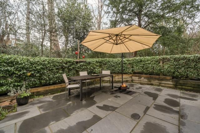 Property photo 3 of 18 Garden