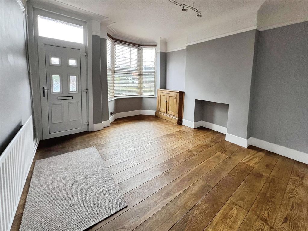 Property photo 3 of 13 Living Room