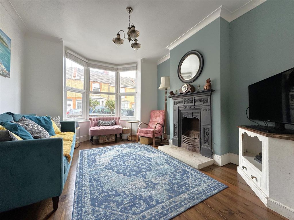 Property photo 3 of 15 2.Jpeg