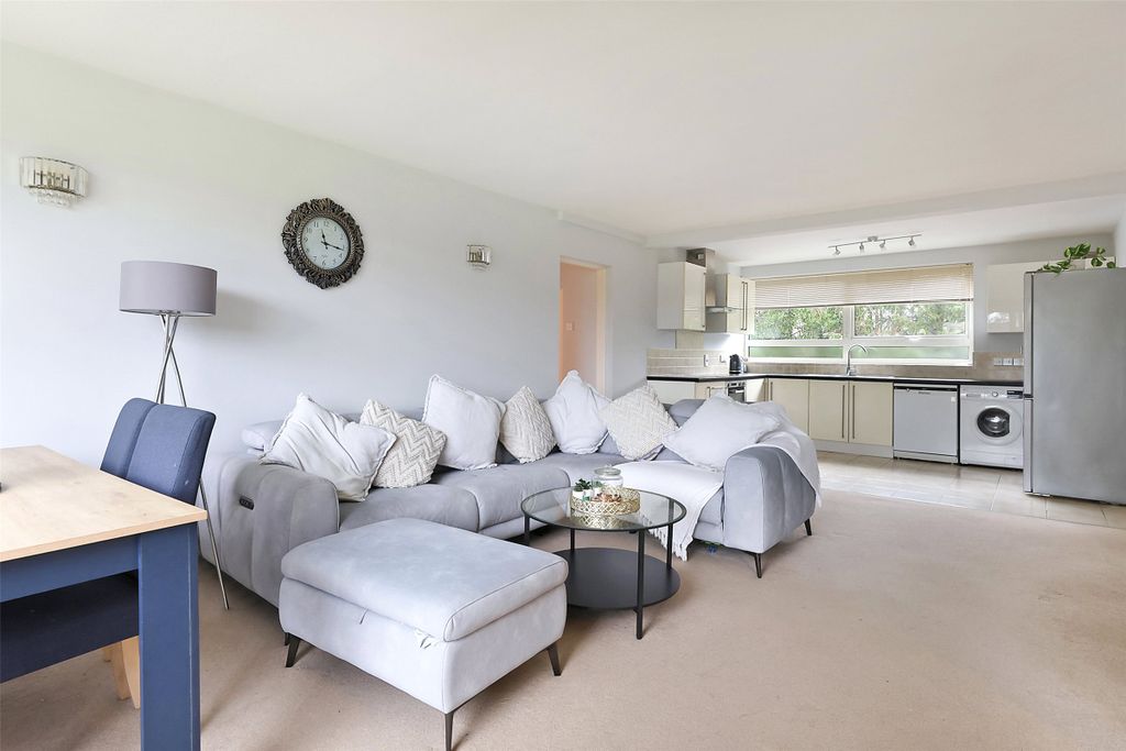 Property photo 2 of 20 Picture No. 21