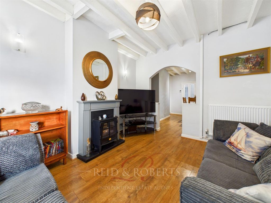 Property photo 3 of 24 Cam04884G0-Pr0101-Still003.Jpg