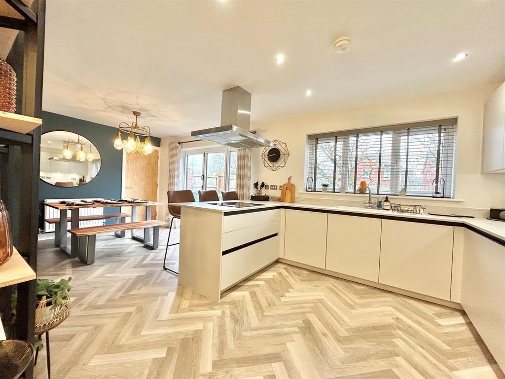 Property photo 3 of 22 Kitchen.Jpg