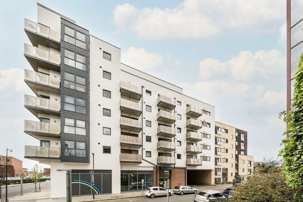 Property photo 1 of 6