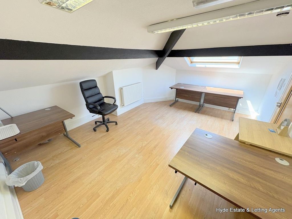 Property photo 3 of 11 Img_8749.Jpg